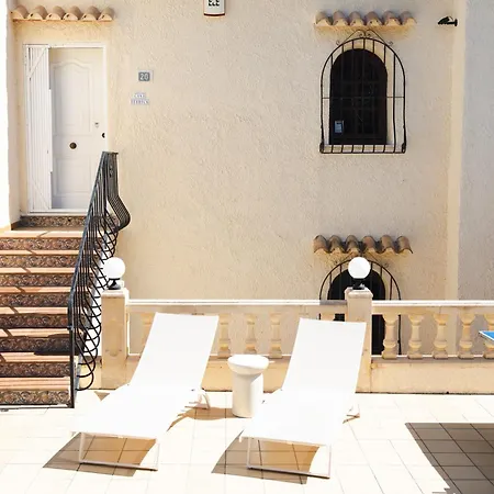 Estrellas Villa