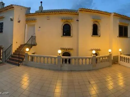 Estrellas Villa *