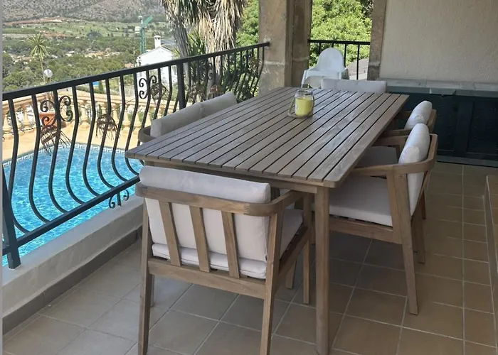 Estrellas Villa *