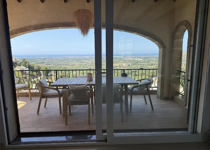 Estrellas Villa Muntanya la Sella