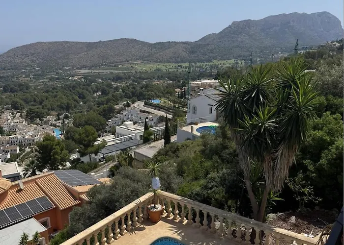 Estrellas Villa